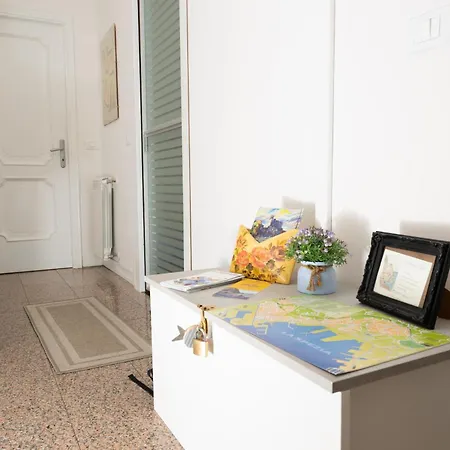 La Porta Delle 5 Terre * La Spezia